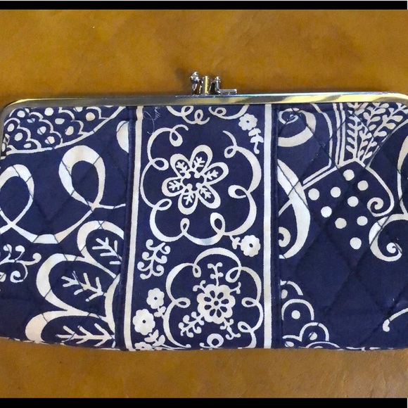 Vera Bradley Twirly Birds Navy Clutch Wallet - Picture 2 of 8